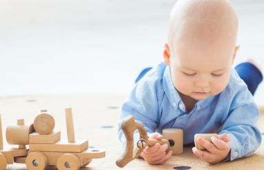 Zabawki dla niemowląt - czym się kierować przy wyborze?