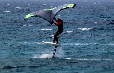 Wing foil - ciekawy zamiennik dla surfingu
